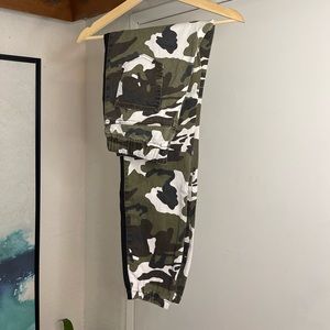 Womens camo pants